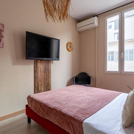 Au Coeur Du Vieux-Port Apartment Marseille Luaran gambar