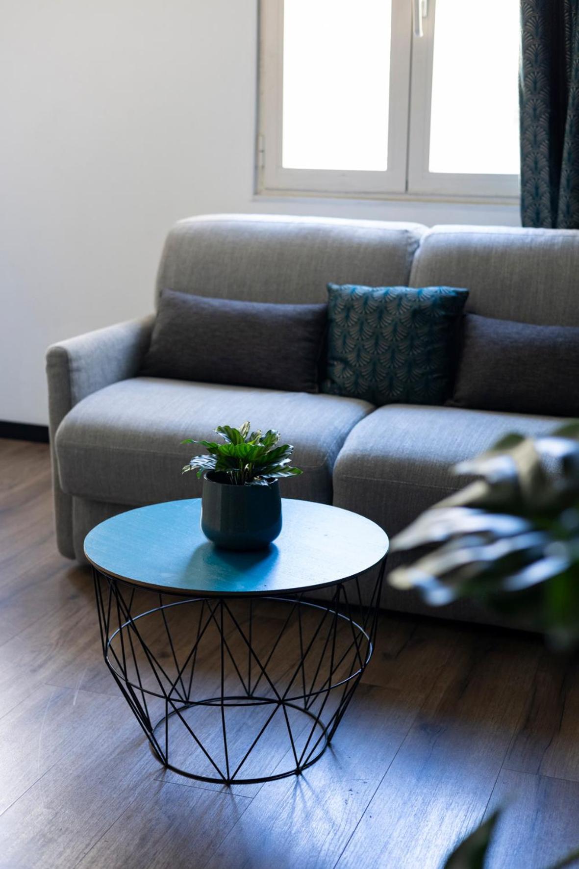 Au Coeur Du Vieux-Port Apartment Marseille Luaran gambar